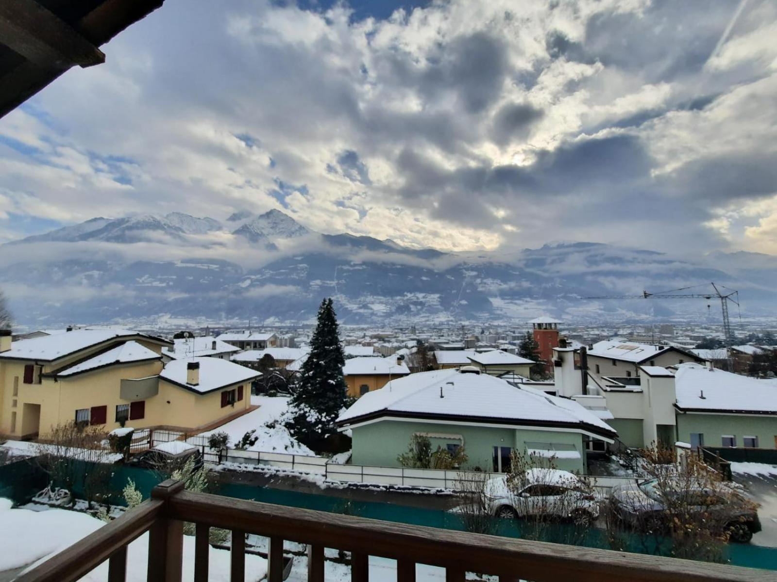 Aosta Holiday Apartments - Edelweiss المظهر الخارجي الصورة