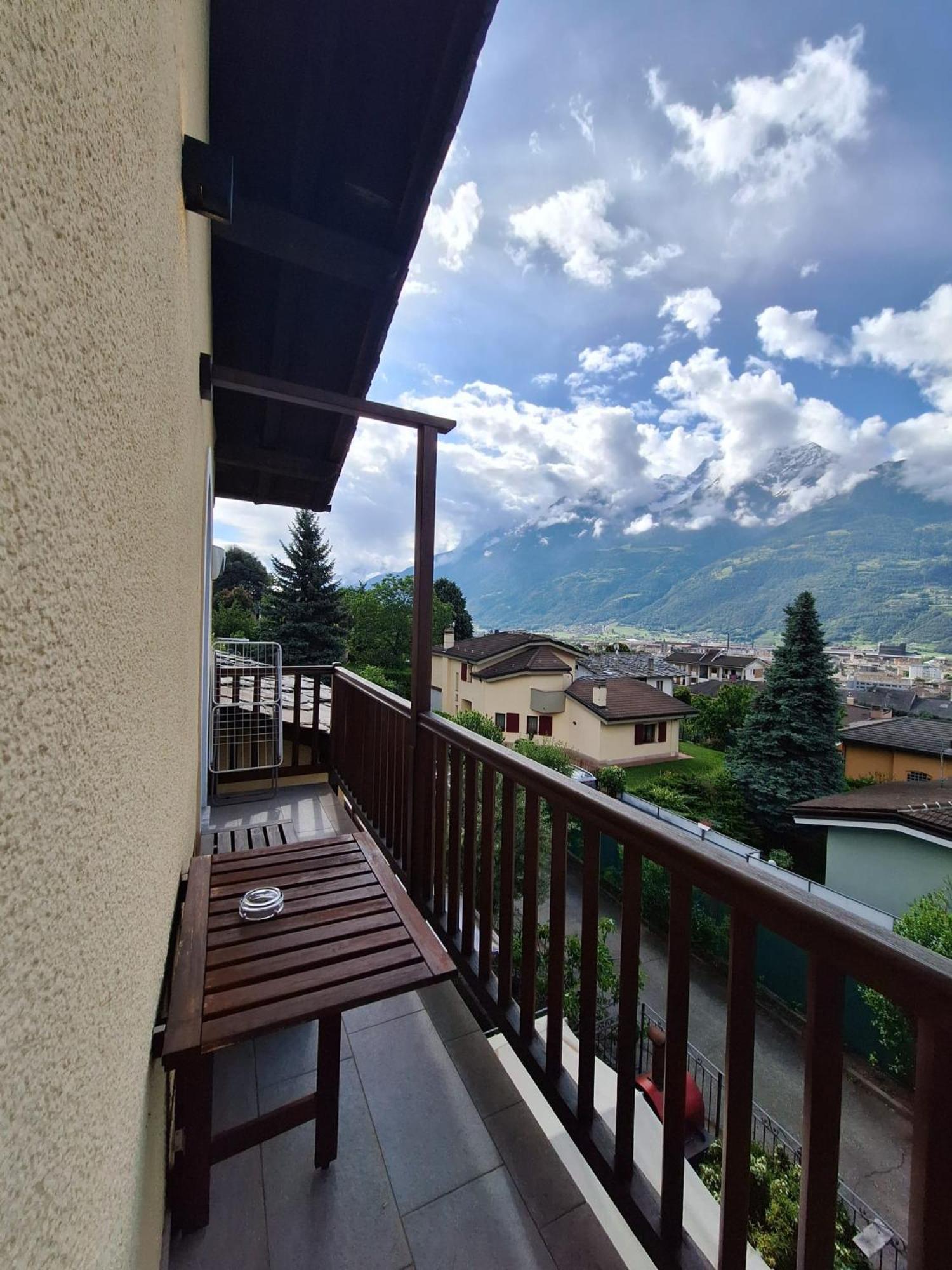Aosta Holiday Apartments - Edelweiss المظهر الخارجي الصورة