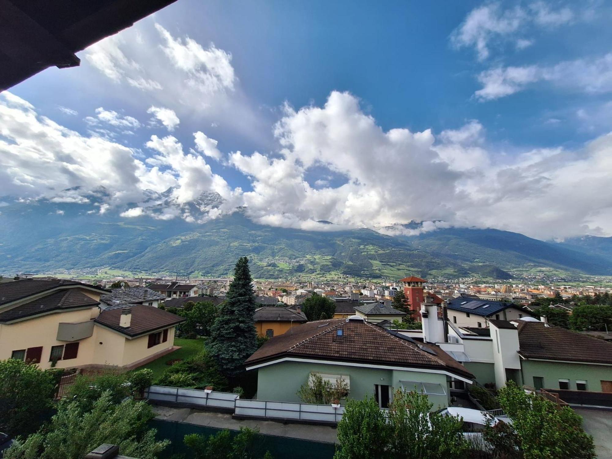 Aosta Holiday Apartments - Edelweiss المظهر الخارجي الصورة